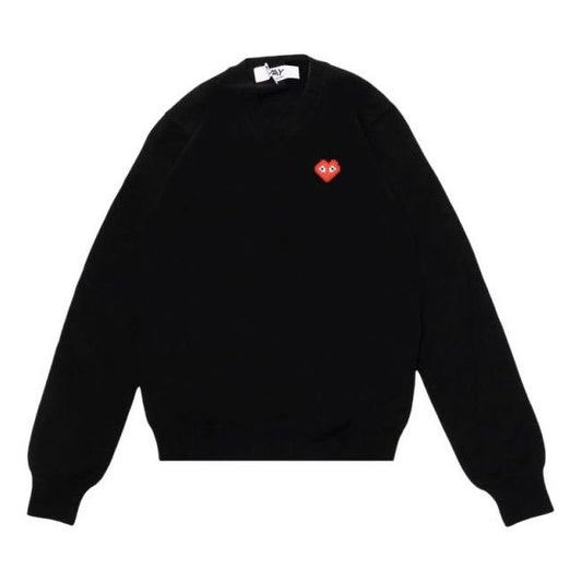 COMME des GARCONS PLAY FW25 Heart V Neck Pullover 'Black' AZ-N082-051-1